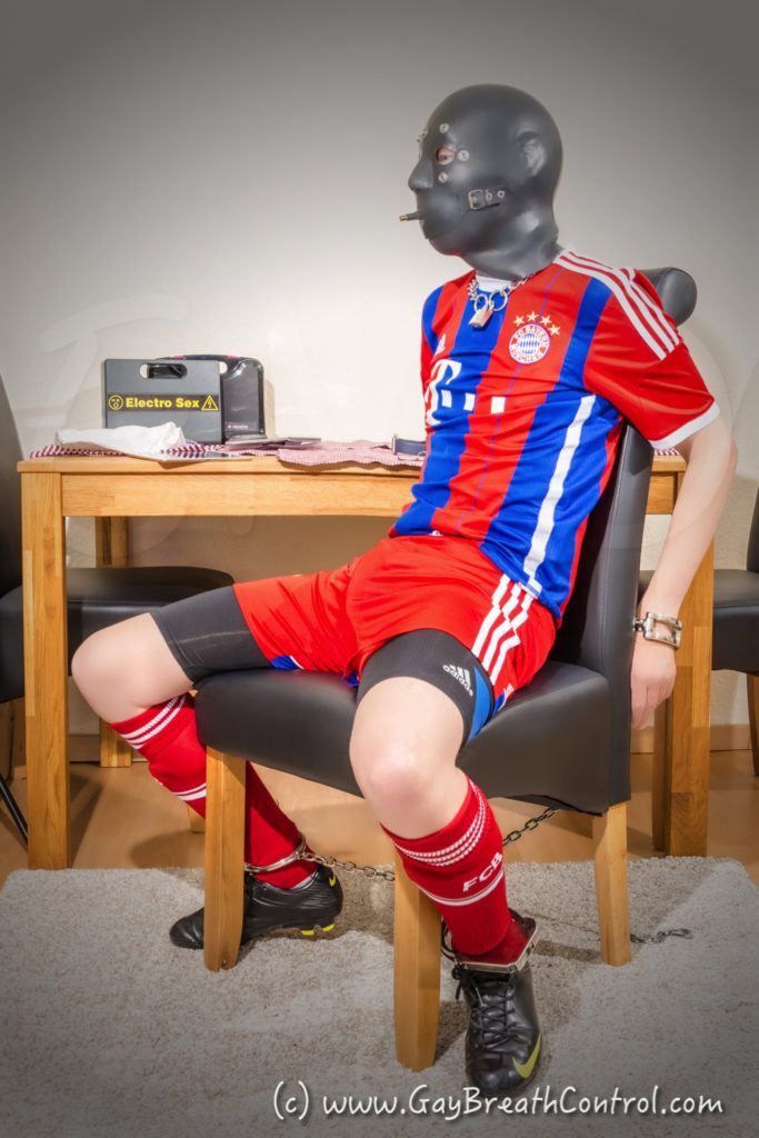 EmoBCSMSlave SBB - Soccer Bondage Breathplay