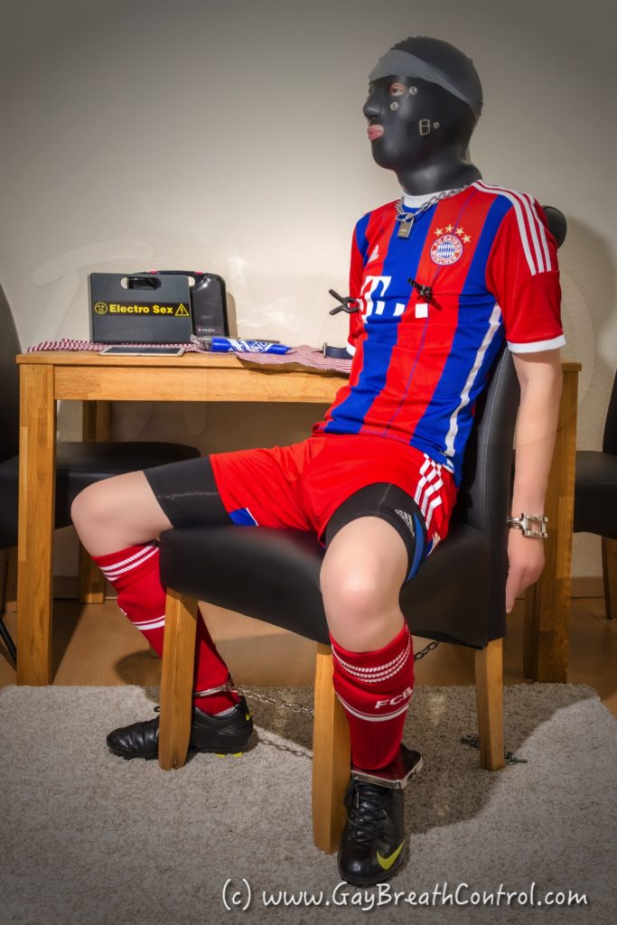 EmoBCSMSlave SBB - Soccer Bondage Breathplay