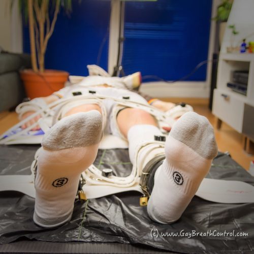 EmoBCSMSlave Segufix tied up and swim cap breath controlled