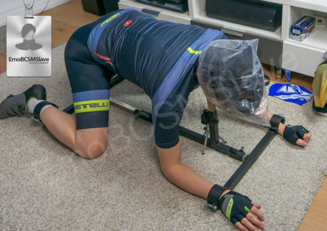 Cyclist EmoBCSMSlave is back into pillory