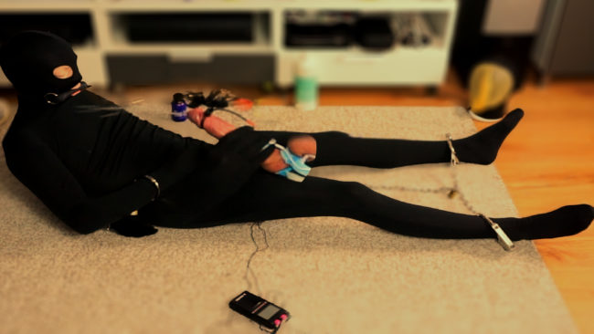 Zentai Emo's Self-Bondage and ESTIM Cum Session
